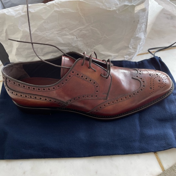 Brand new brown leather Prada shoes . - Picture 3 of 9